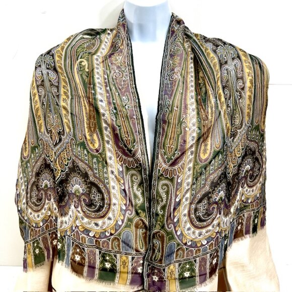 #37  Vintage  ETRO scarf is a luxurious piece made of 100% silk chiffon 56"x17" - Picture 3 of 11